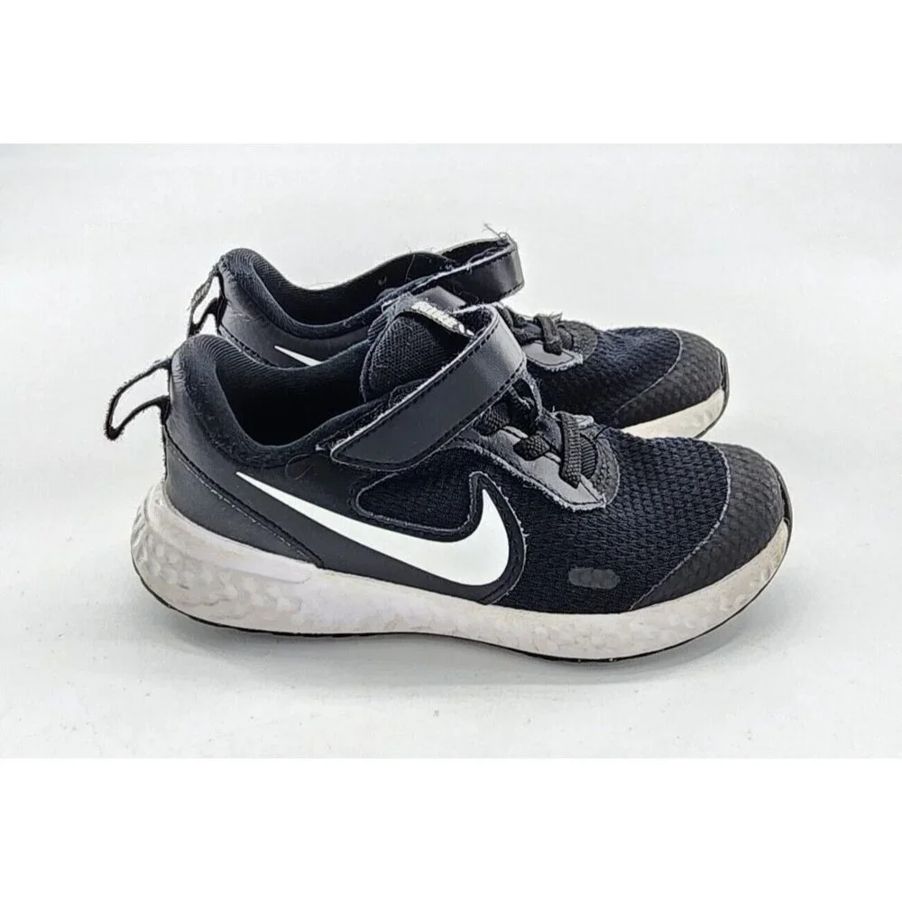 Nike Revolution Toddler Athletic Sneaker Shoe Hook & Loop BQ5672-003 Black 10.5C